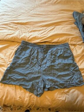 Women’s Light Blue Elastic Waist Shorts
